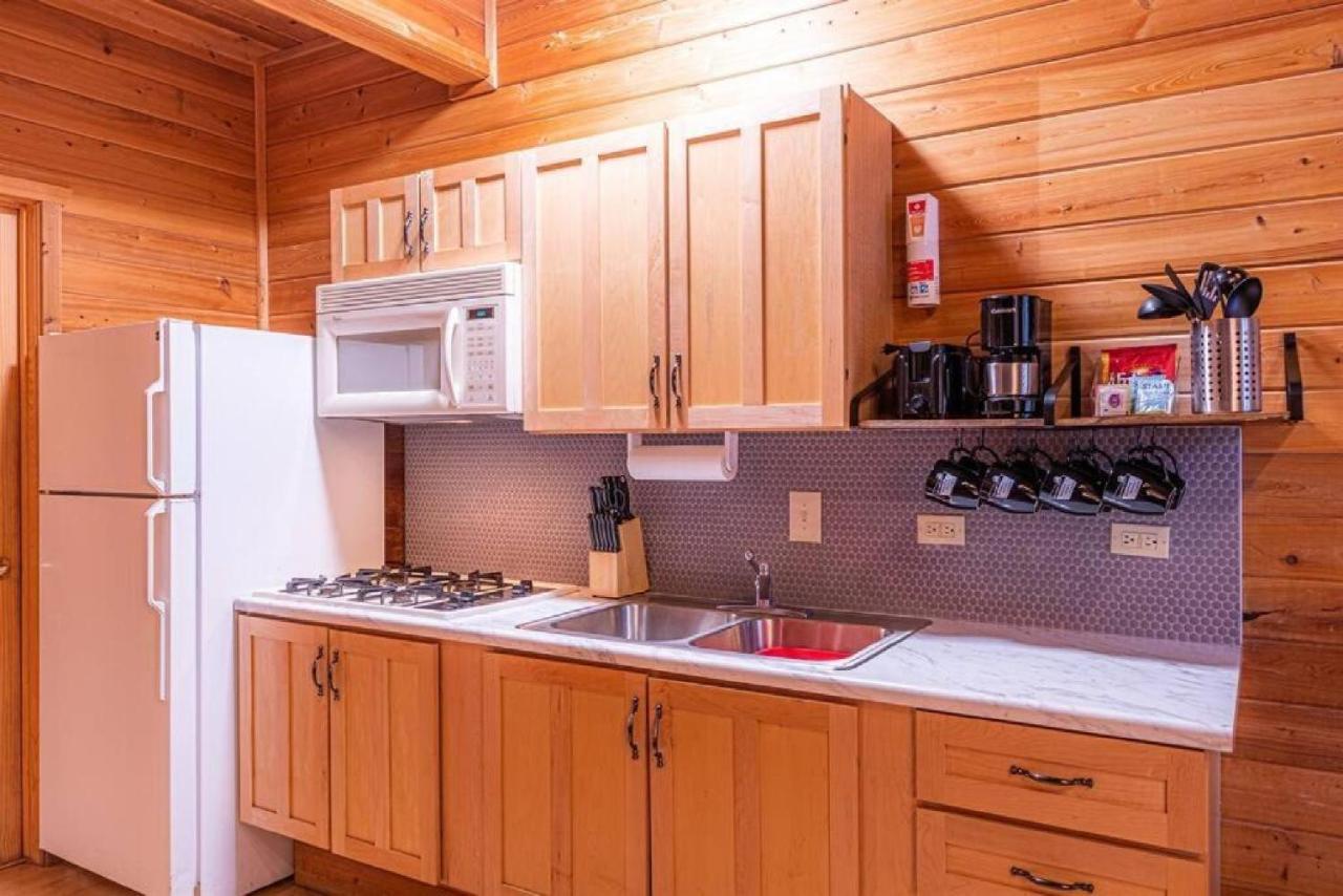 Cabin #3 Rainbow Trout - Pet Friendly- Sleeps 6 - Playground & Game Room Payson Luaran gambar