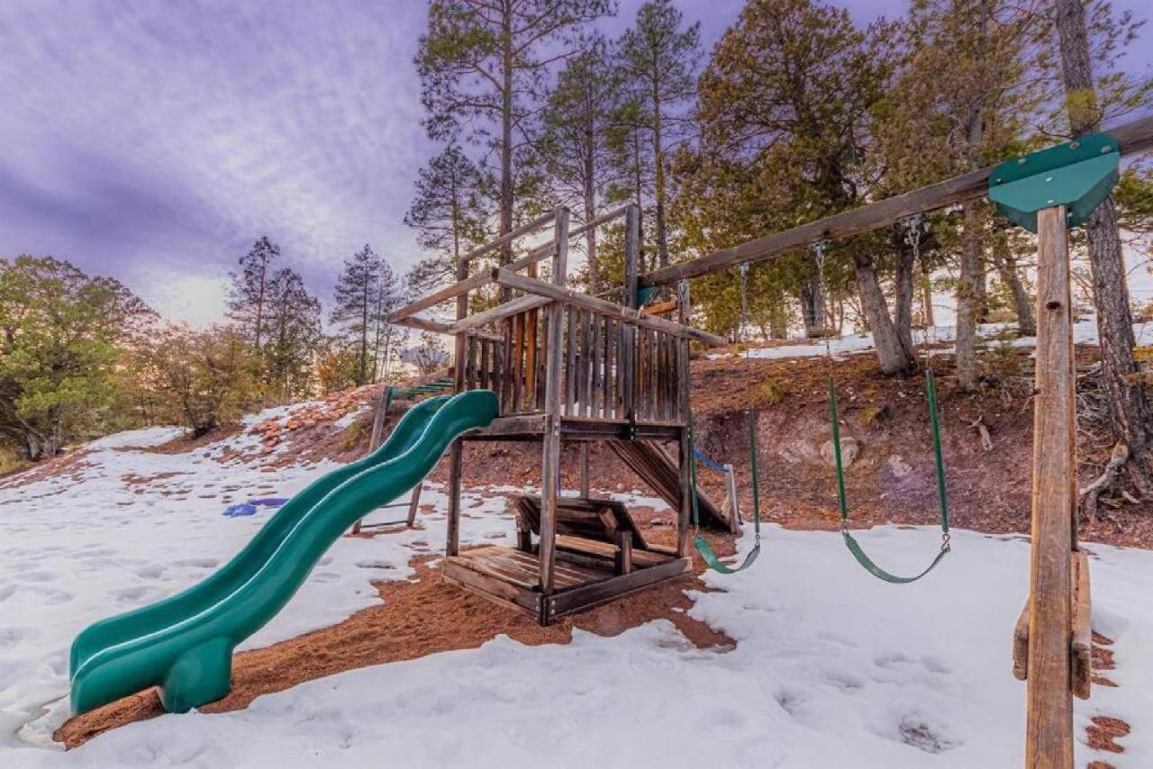 Cabin #3 Rainbow Trout - Pet Friendly- Sleeps 6 - Playground & Game Room Payson Luaran gambar