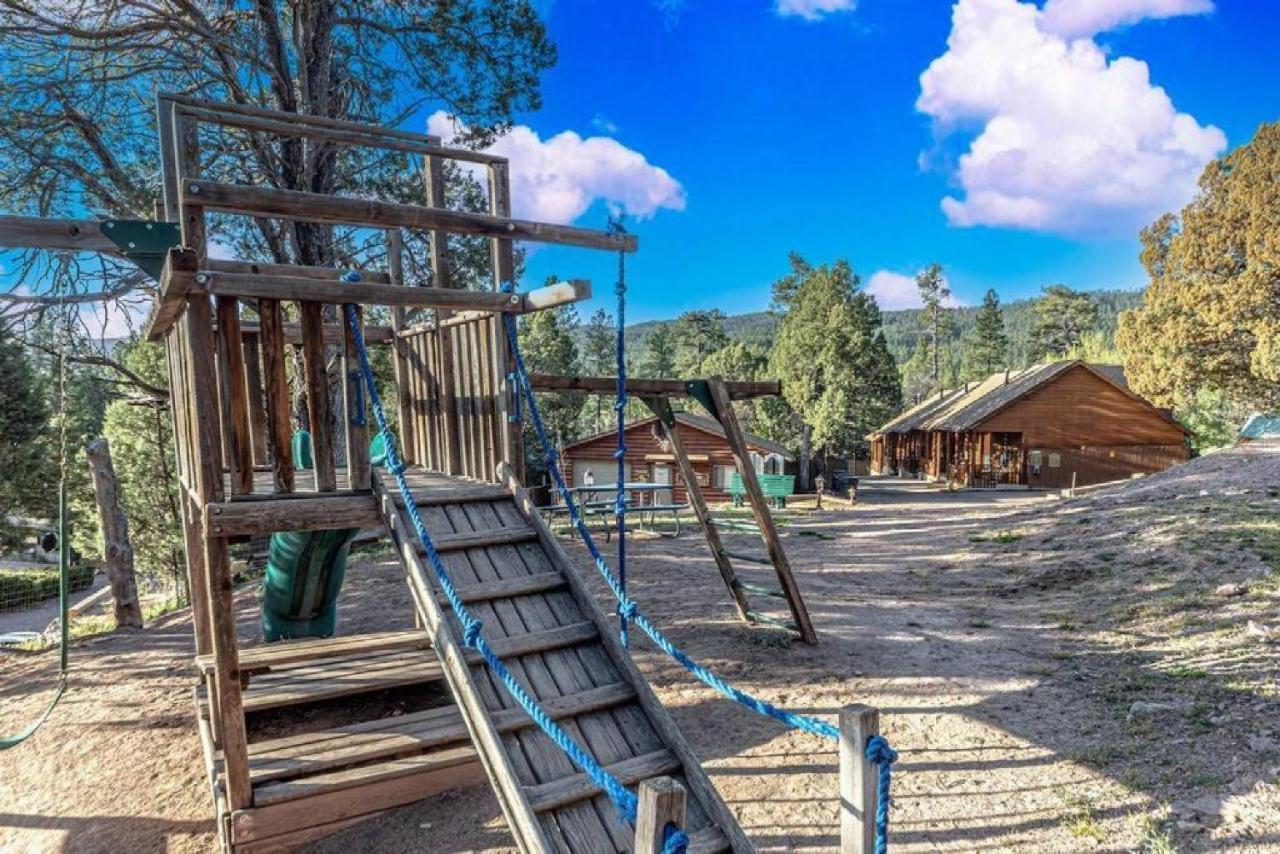 Cabin #3 Rainbow Trout - Pet Friendly- Sleeps 6 - Playground & Game Room Payson Luaran gambar